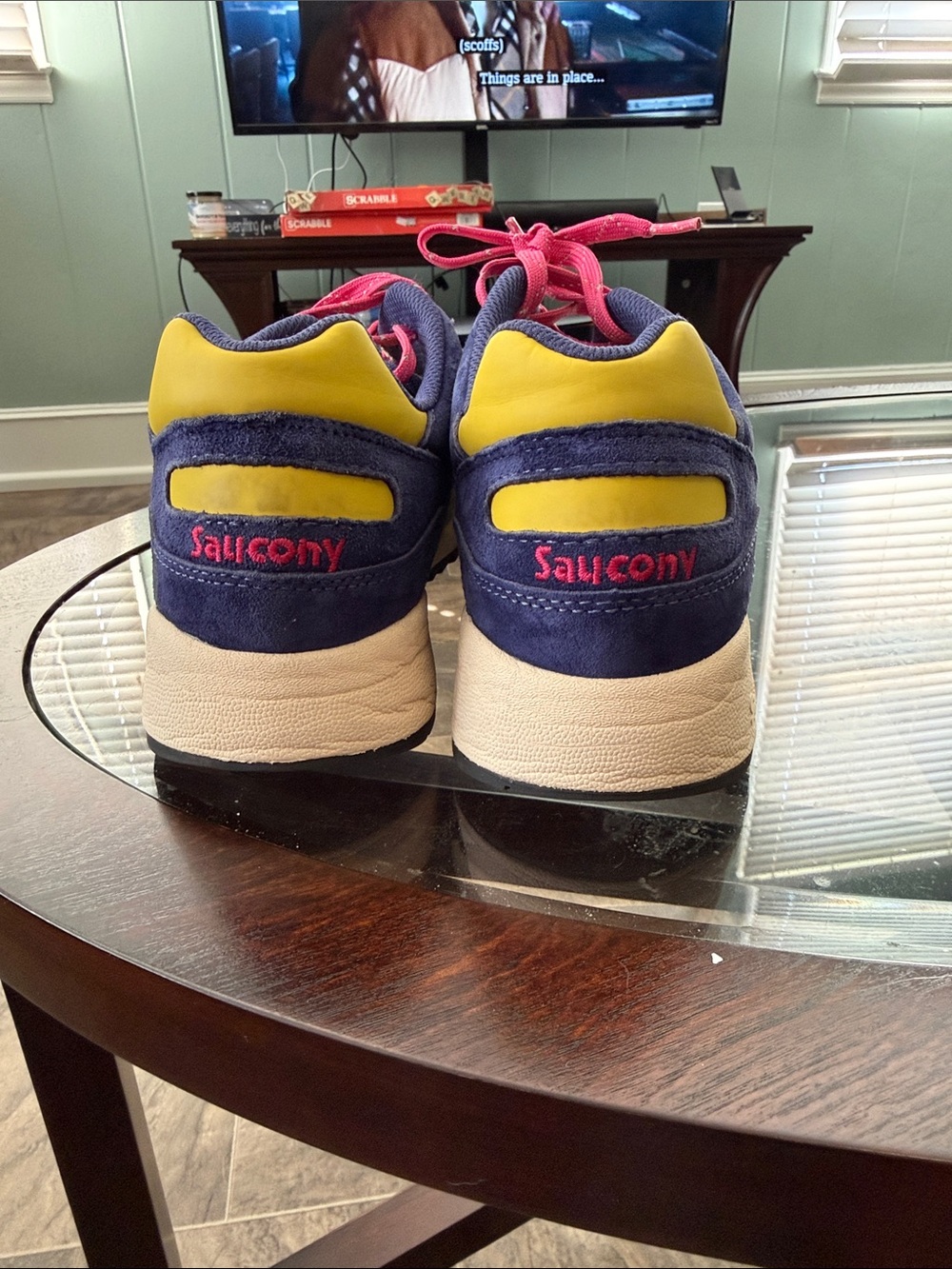 Saucony Men's Green, Navy & Yellow Sneakers with Pink Laces - Picture 4 of 5